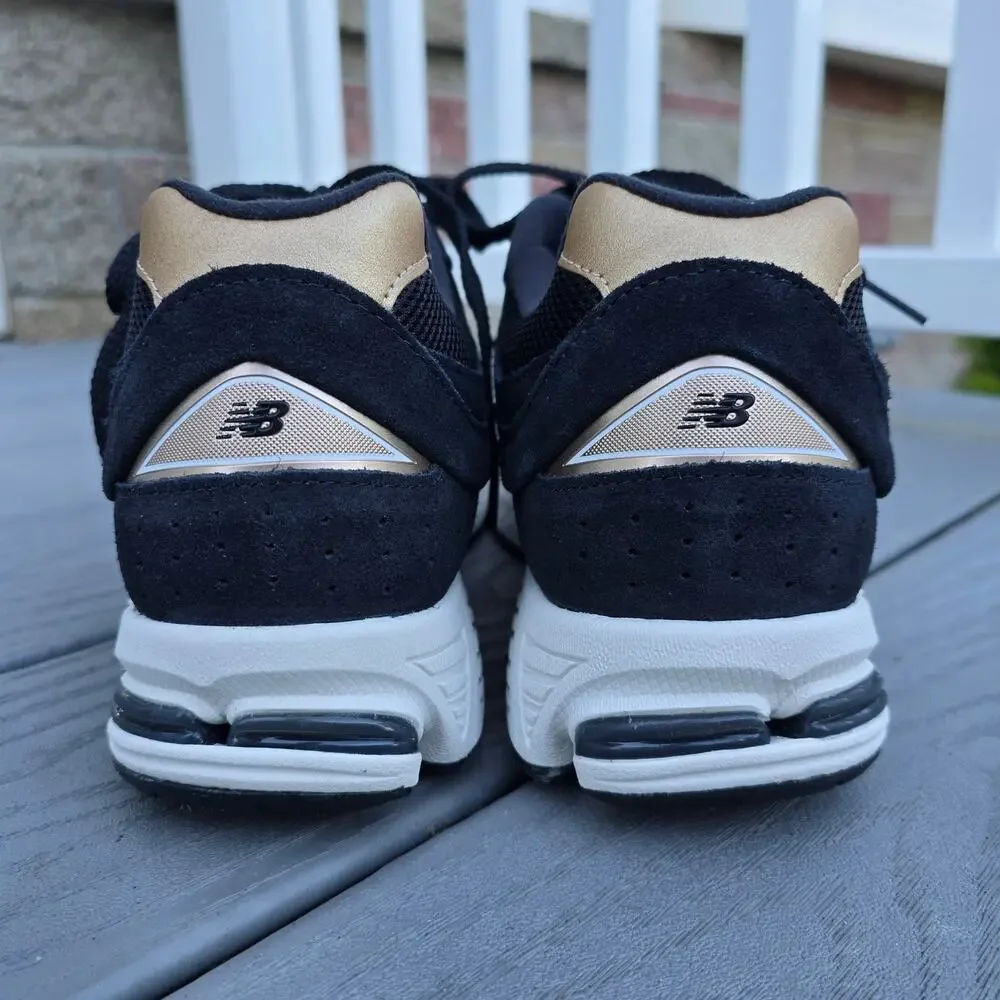 New Balance Men's 2002R 50th Anniversary Running Shoes Black/Gold, Size 11